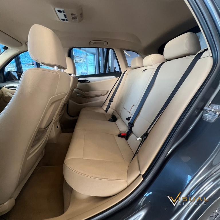 BMW X1 - Foto