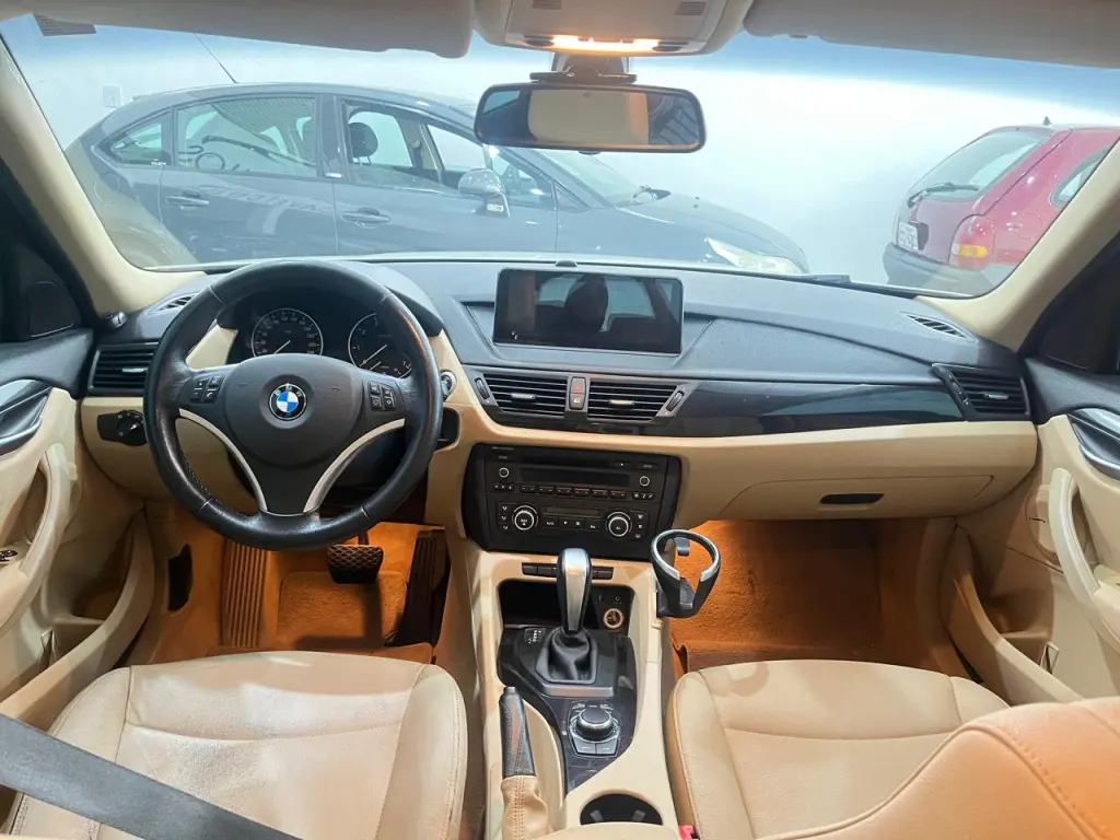 BMW X1 - Foto