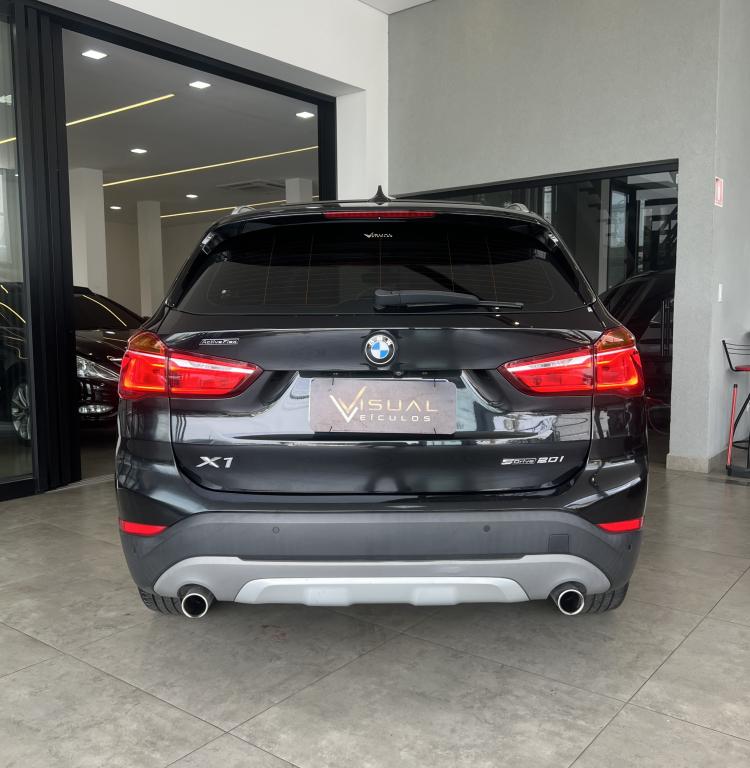 BMW X1 - Foto