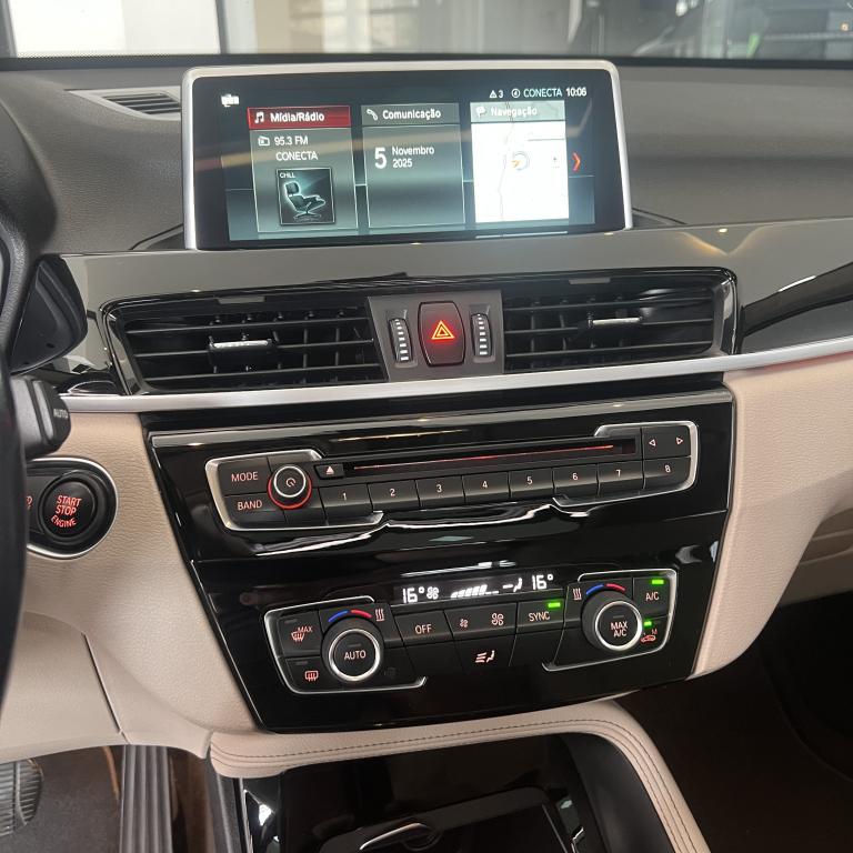 BMW X1 - Foto