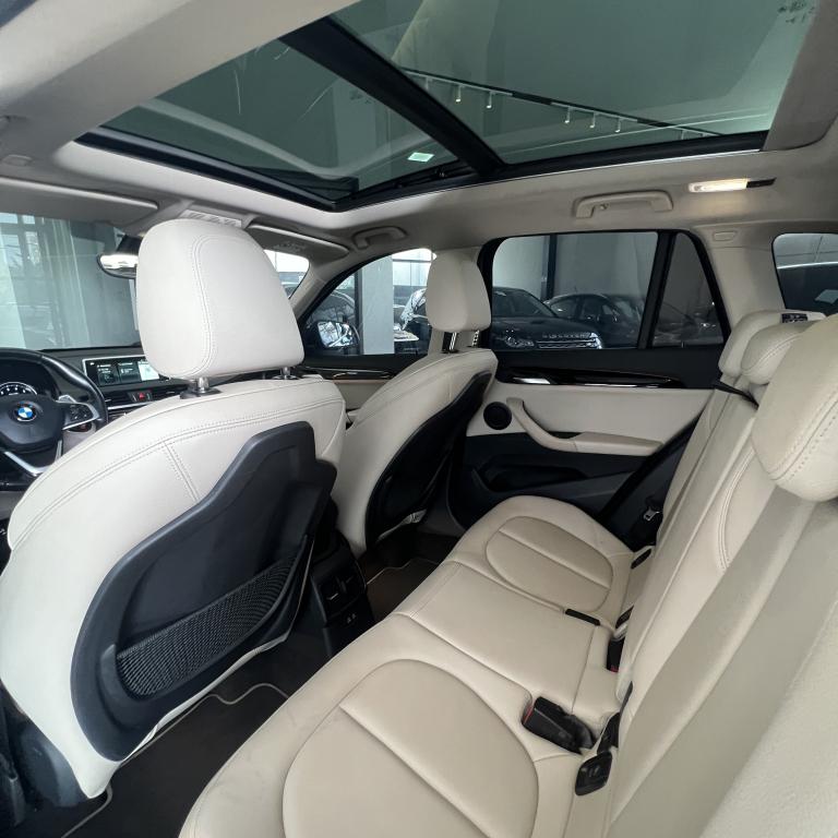 BMW X1 - Foto