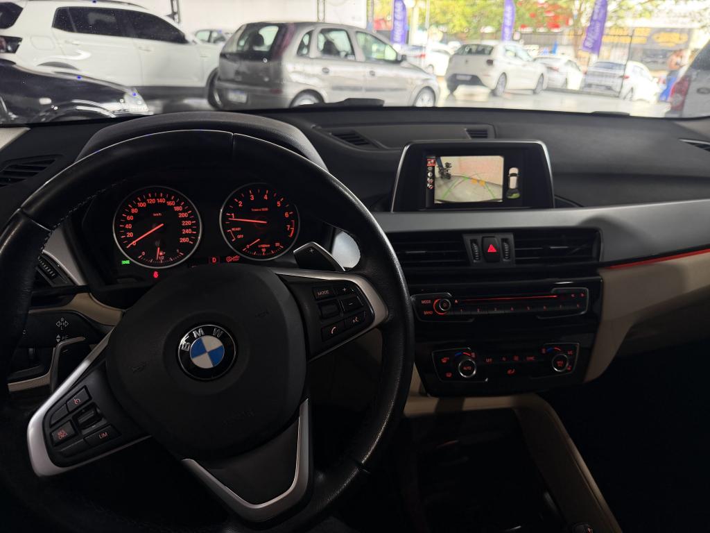 BMW X1 - Foto