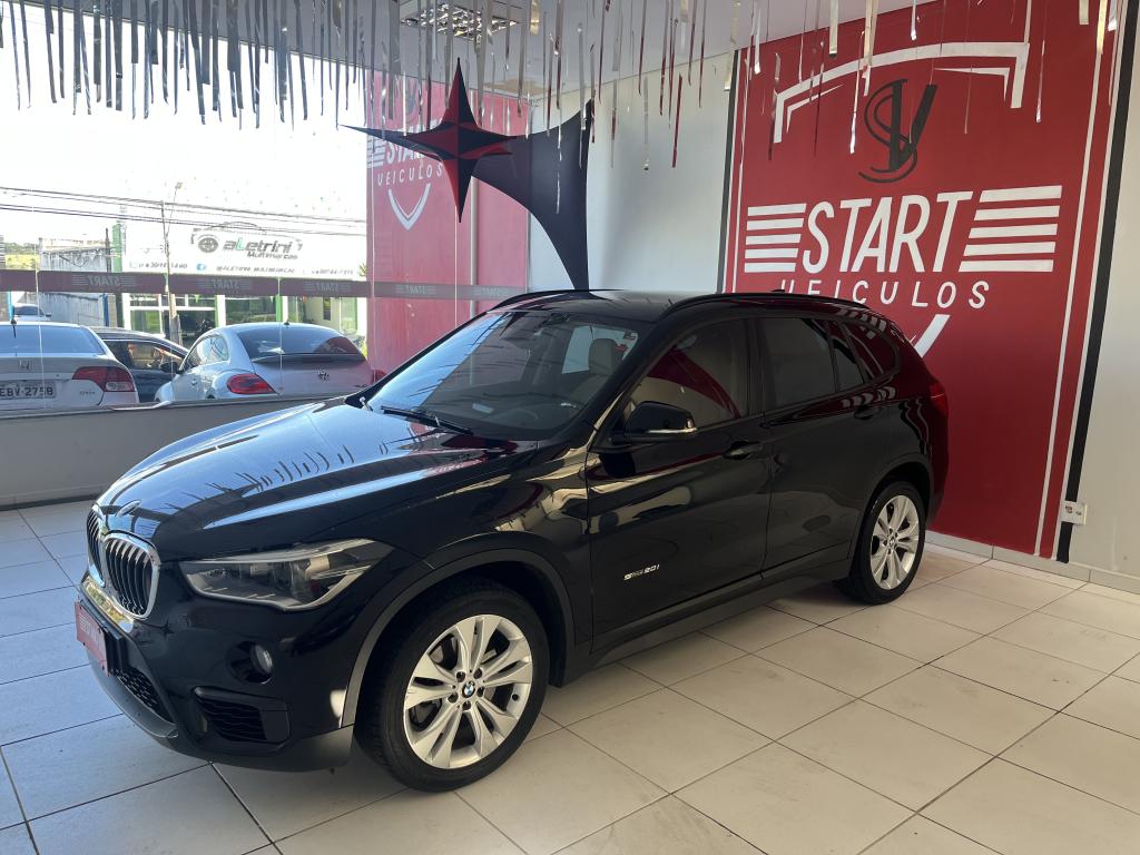 BMW X1 - Foto