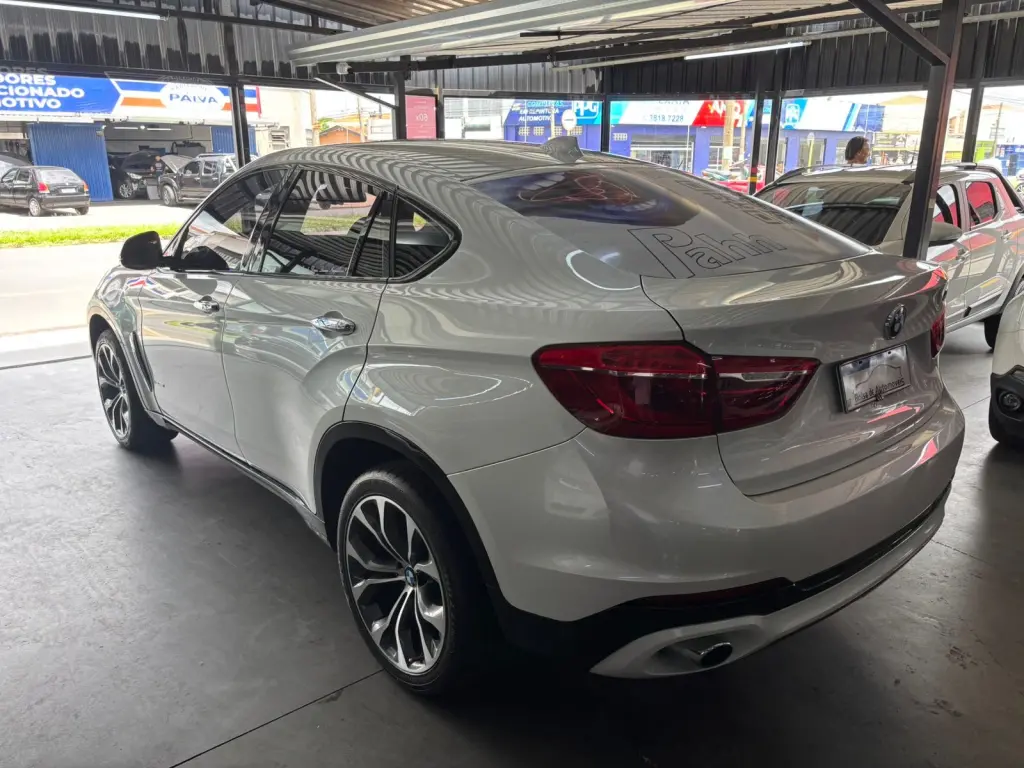 BMW X6 - Foto