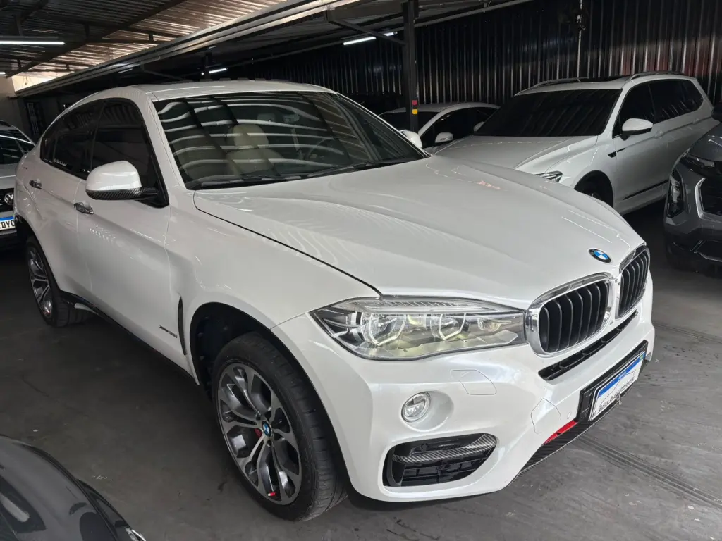 BMW X6 - Foto