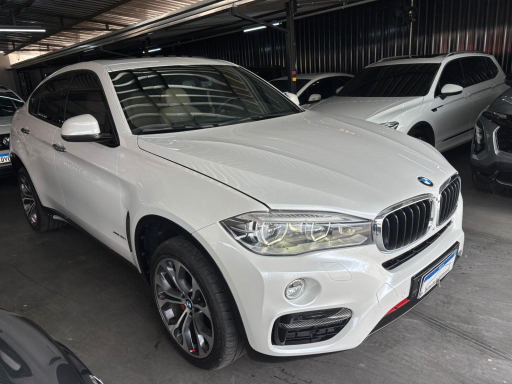 BMW X6 - Foto