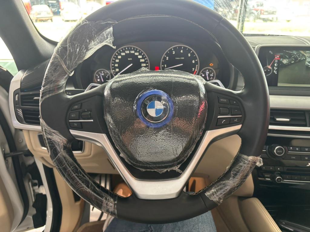BMW X6 - Foto