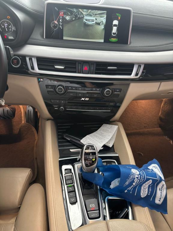 BMW X6 - Foto