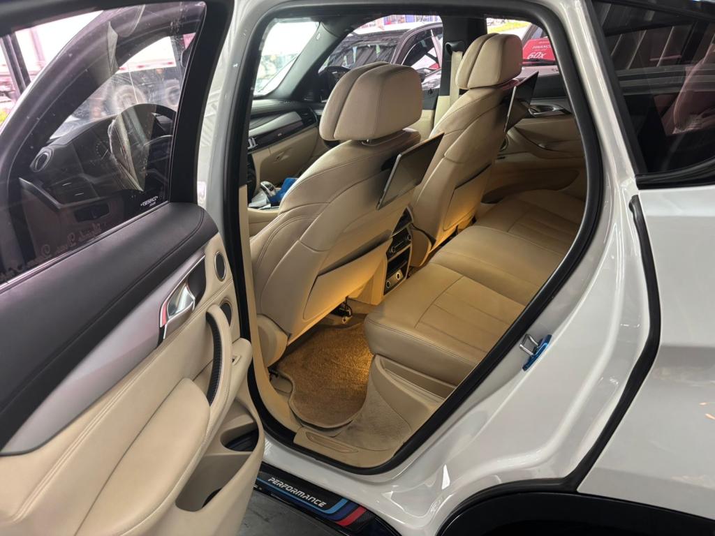 BMW X6 - Foto