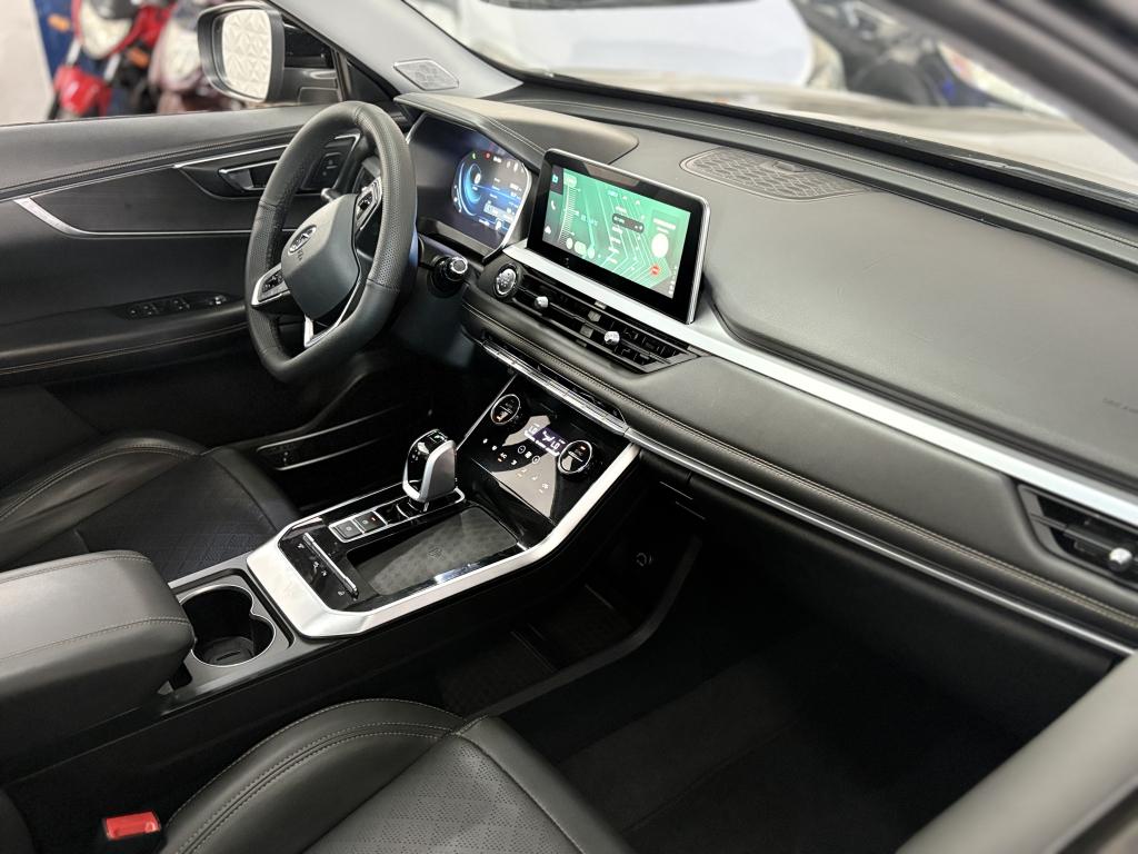 CHERY Tiggo 8 - Foto