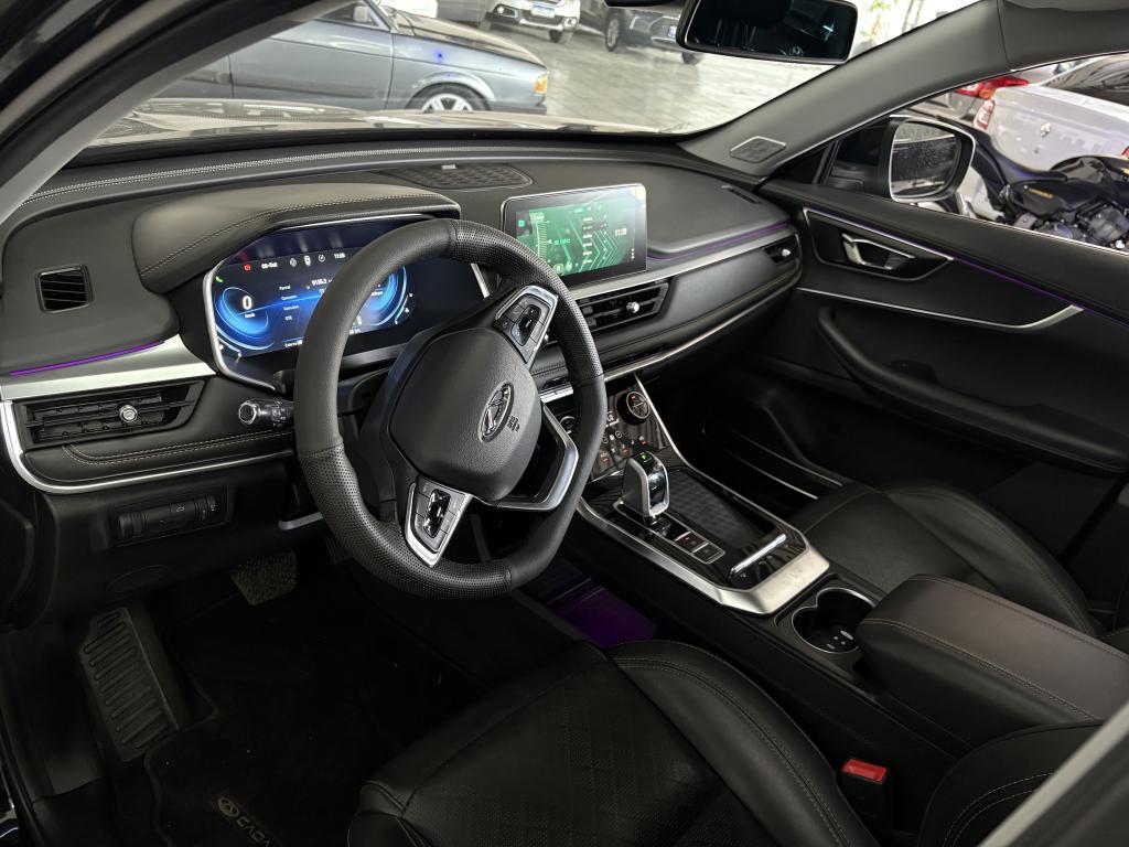 CHERY Tiggo 8 - Foto