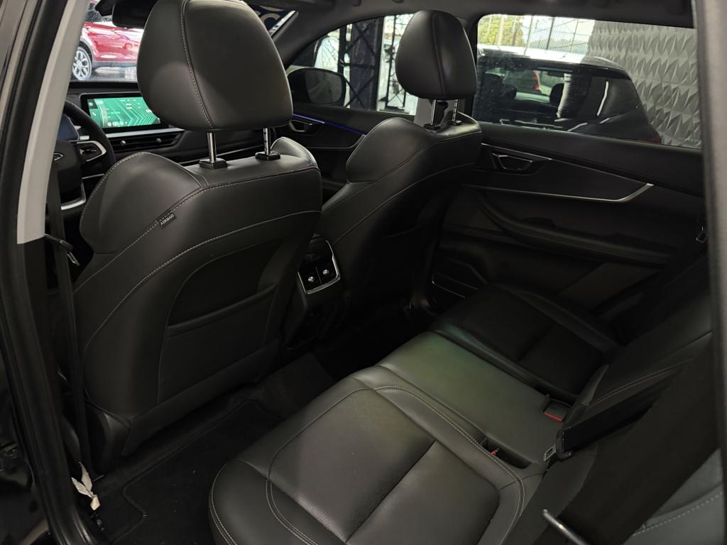 CHERY Tiggo 8 - Foto