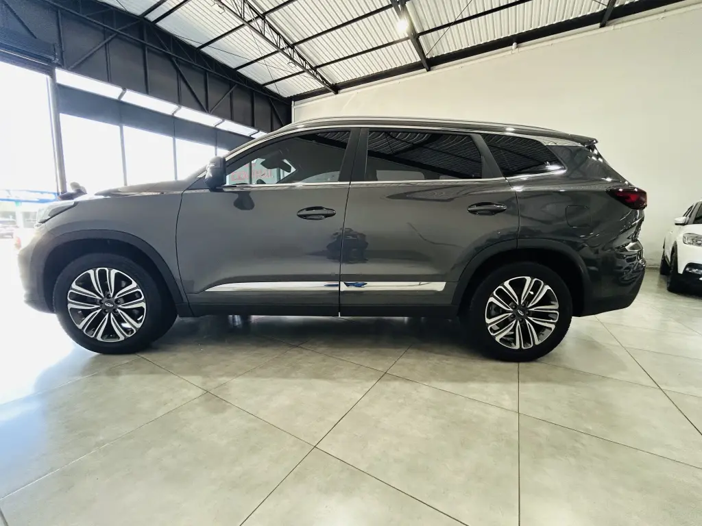 CHERY Tiggo 8 - Foto