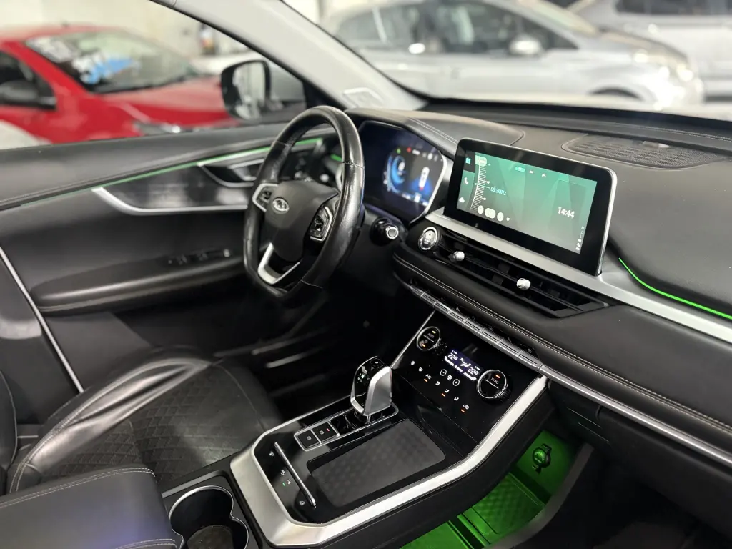 CHERY Tiggo 8 - Foto