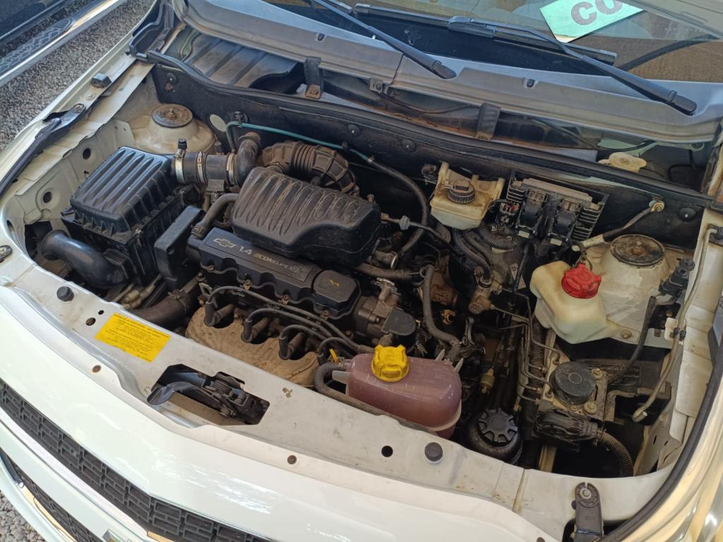 CHEVROLET Agile - Foto