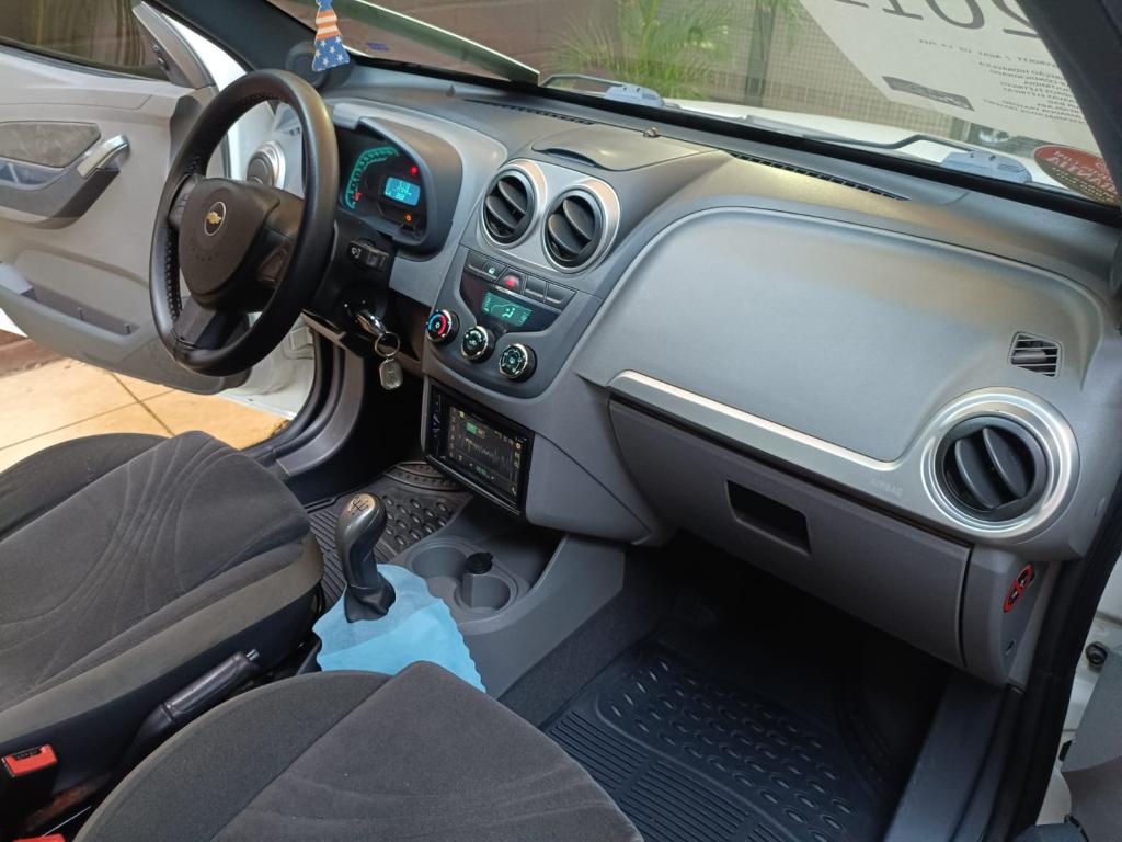 CHEVROLET Agile - Foto