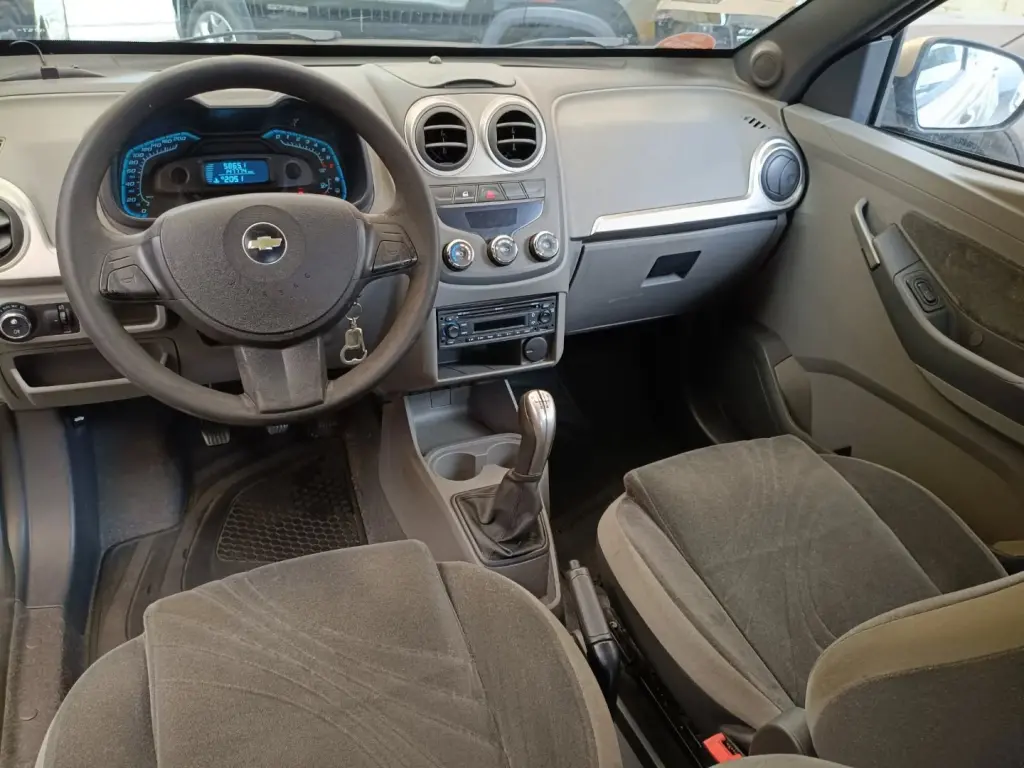 CHEVROLET Agile - Foto