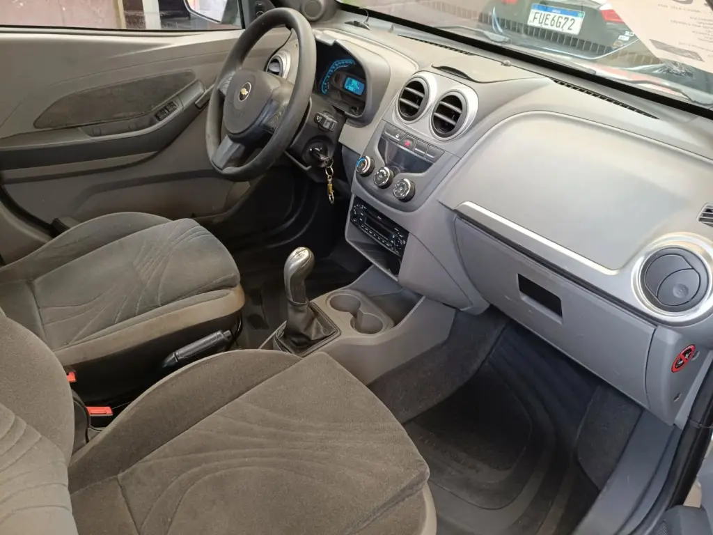 CHEVROLET Agile - Foto