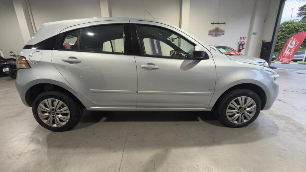 CHEVROLET Agile - Foto