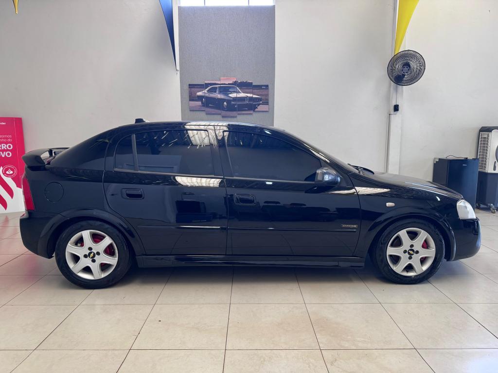 CHEVROLET Astra Hatch - Foto