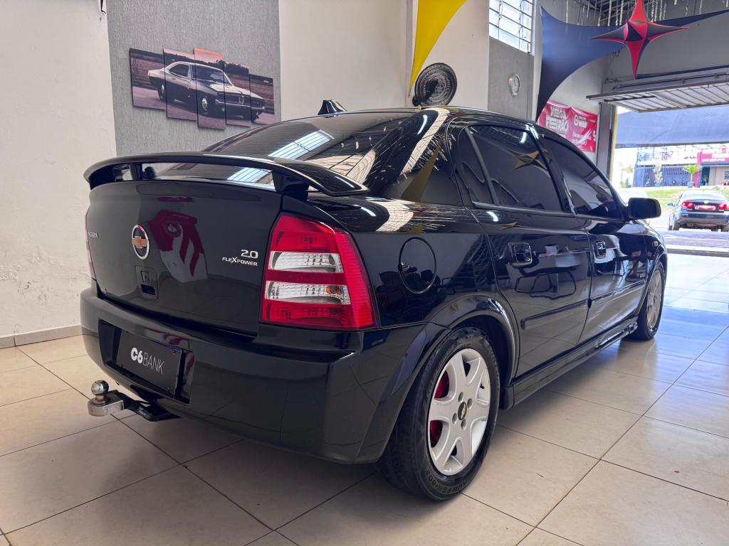 CHEVROLET Astra Hatch - Foto
