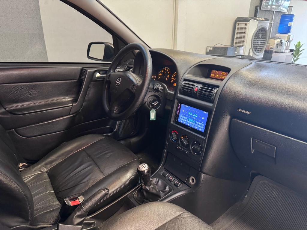 CHEVROLET Astra Hatch - Foto