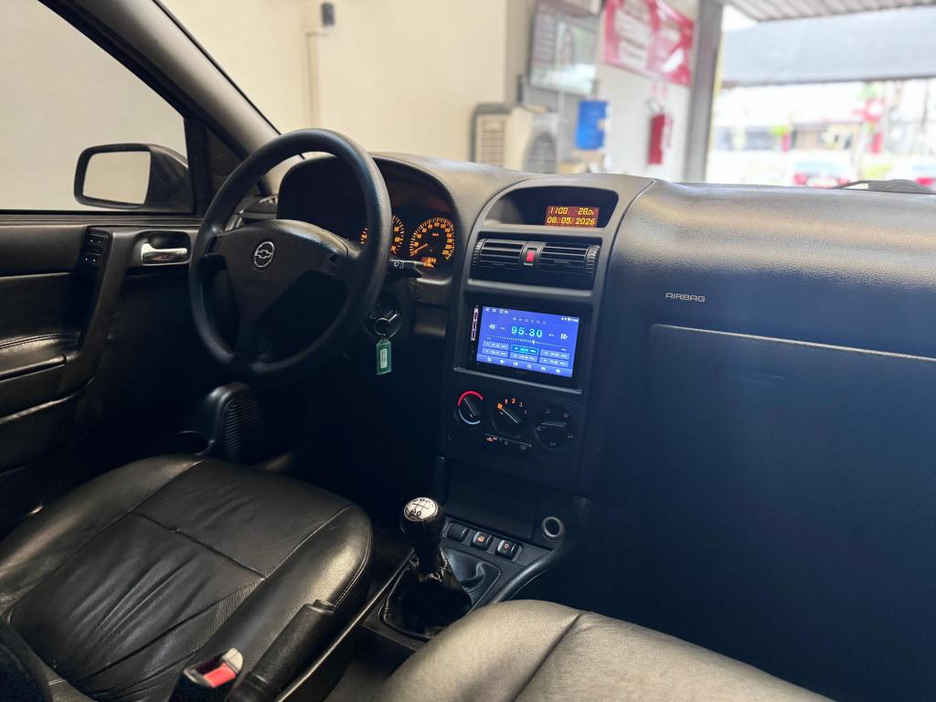 CHEVROLET Astra Hatch - Foto