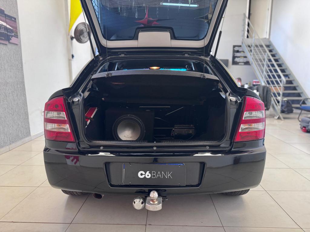 CHEVROLET Astra Hatch - Foto
