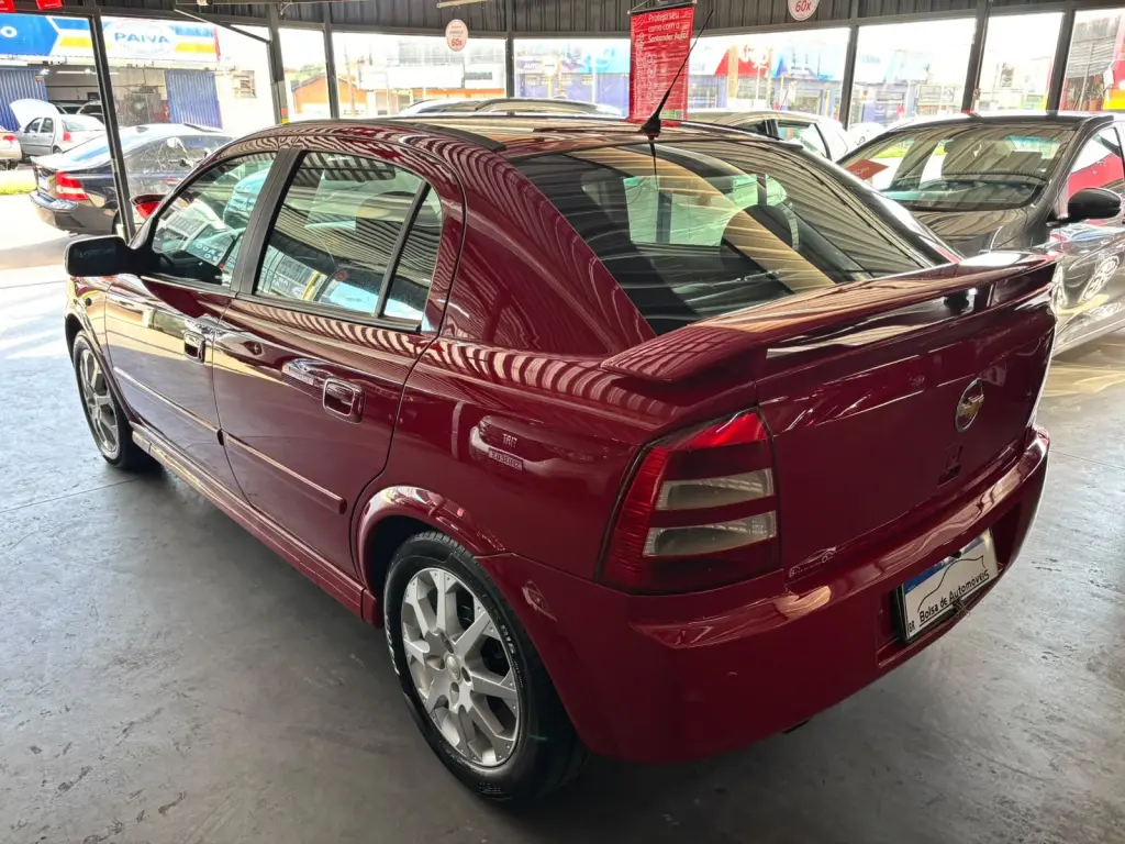 CHEVROLET Astra Hatch - Foto