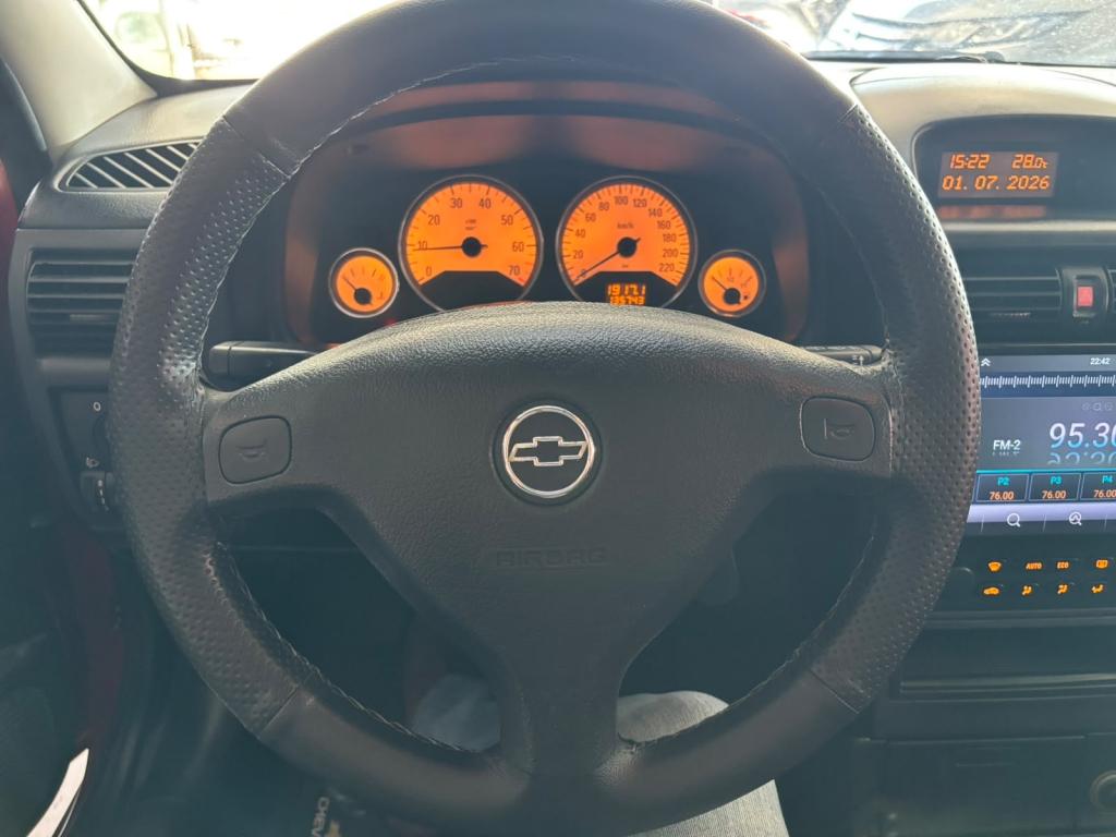 CHEVROLET Astra Hatch - Foto