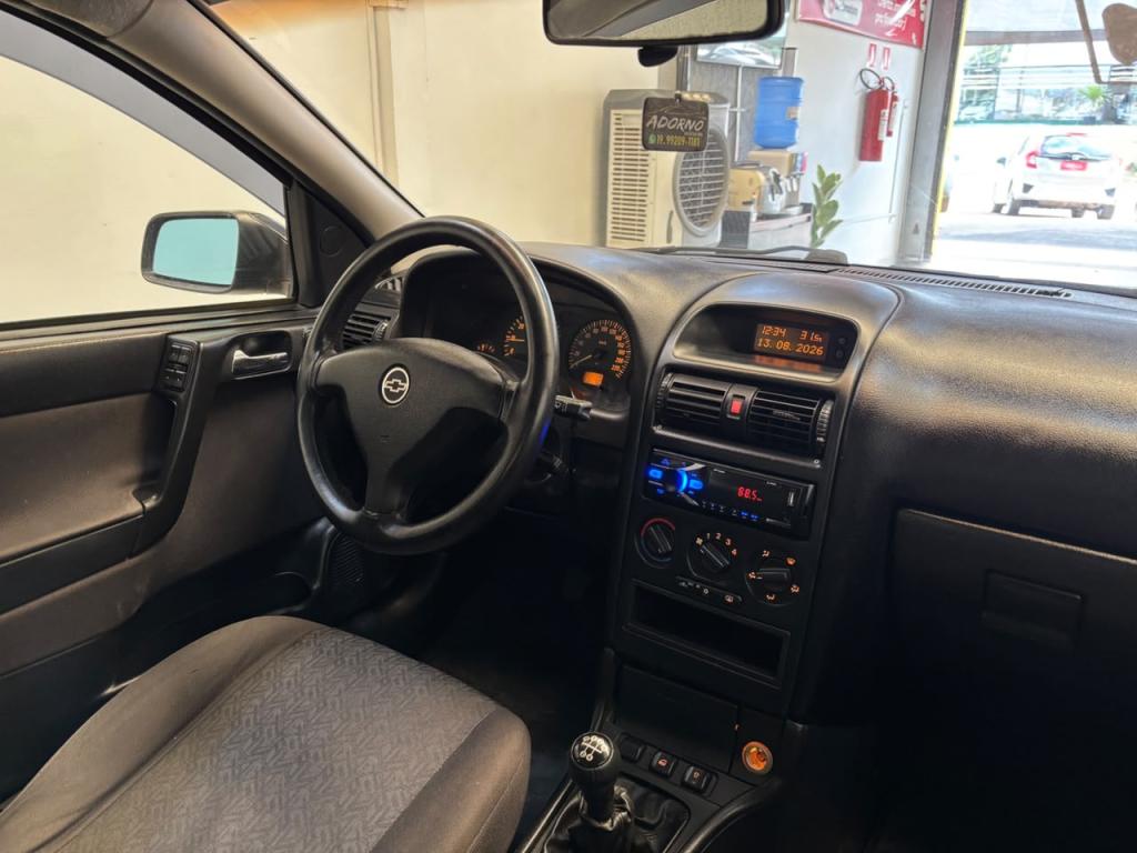 CHEVROLET Astra Hatch - Foto