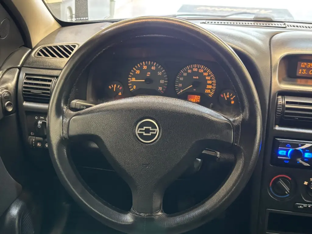 CHEVROLET Astra Hatch - Foto