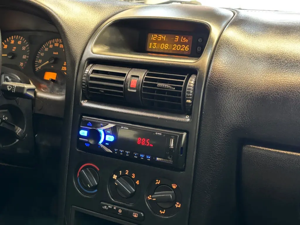 CHEVROLET Astra Hatch - Foto