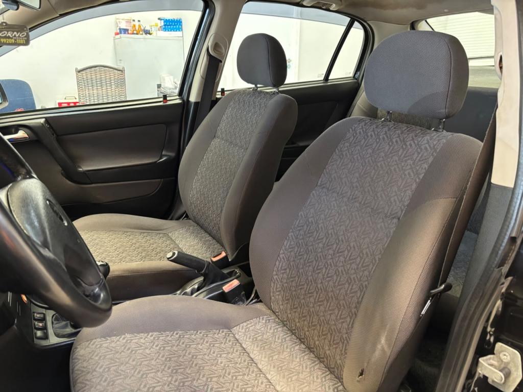 CHEVROLET Astra Hatch - Foto