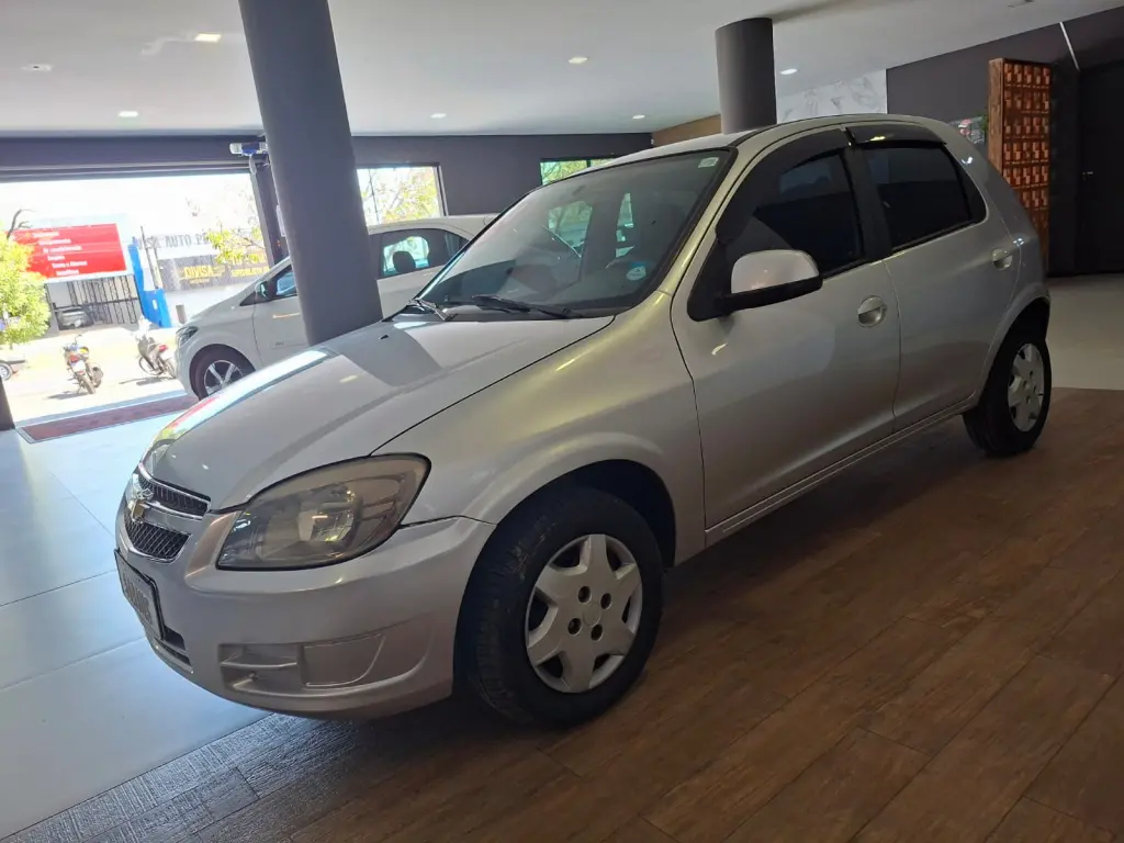 CHEVROLET Celta - Foto