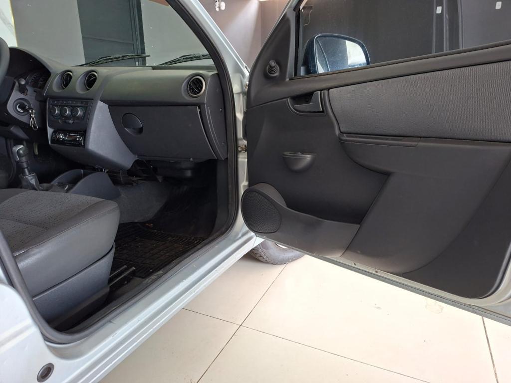 CHEVROLET Celta - Foto