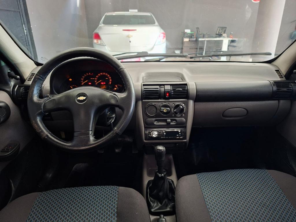 CHEVROLET Classic Sedan - Foto