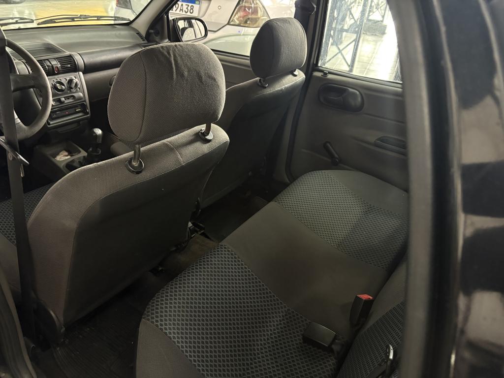 CHEVROLET Classic Sedan - Foto