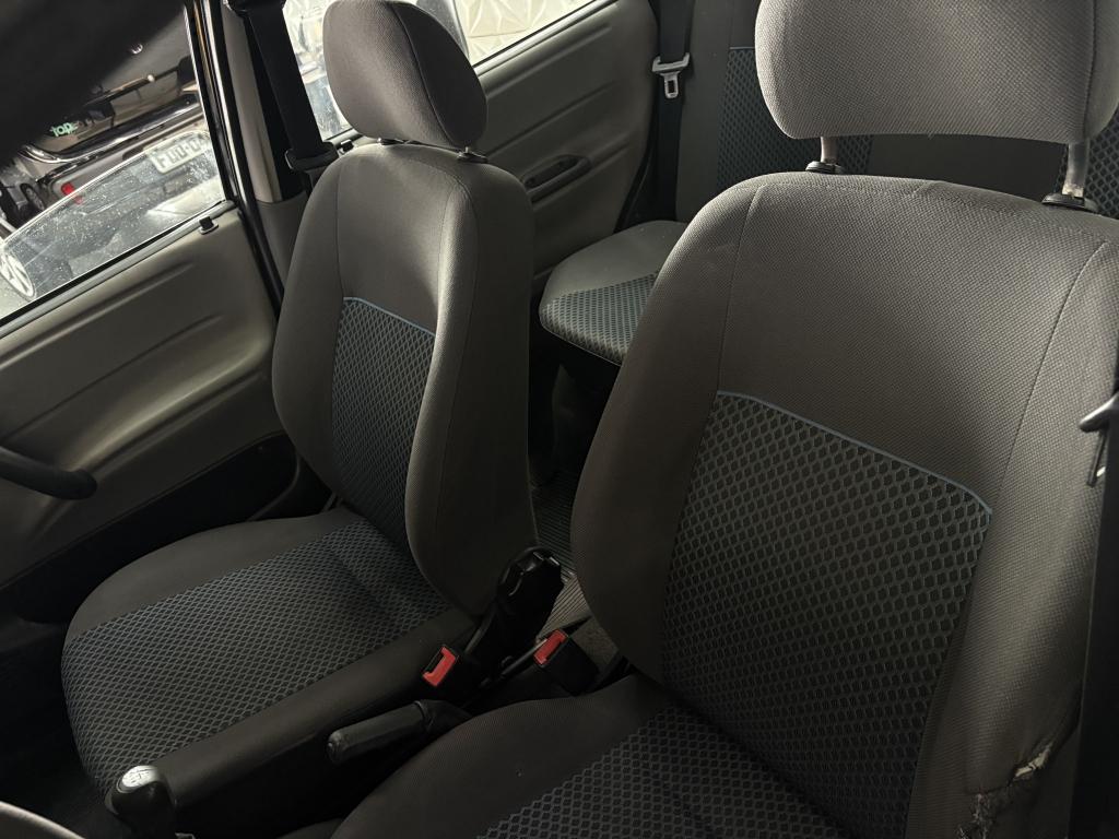 CHEVROLET Classic Sedan - Foto