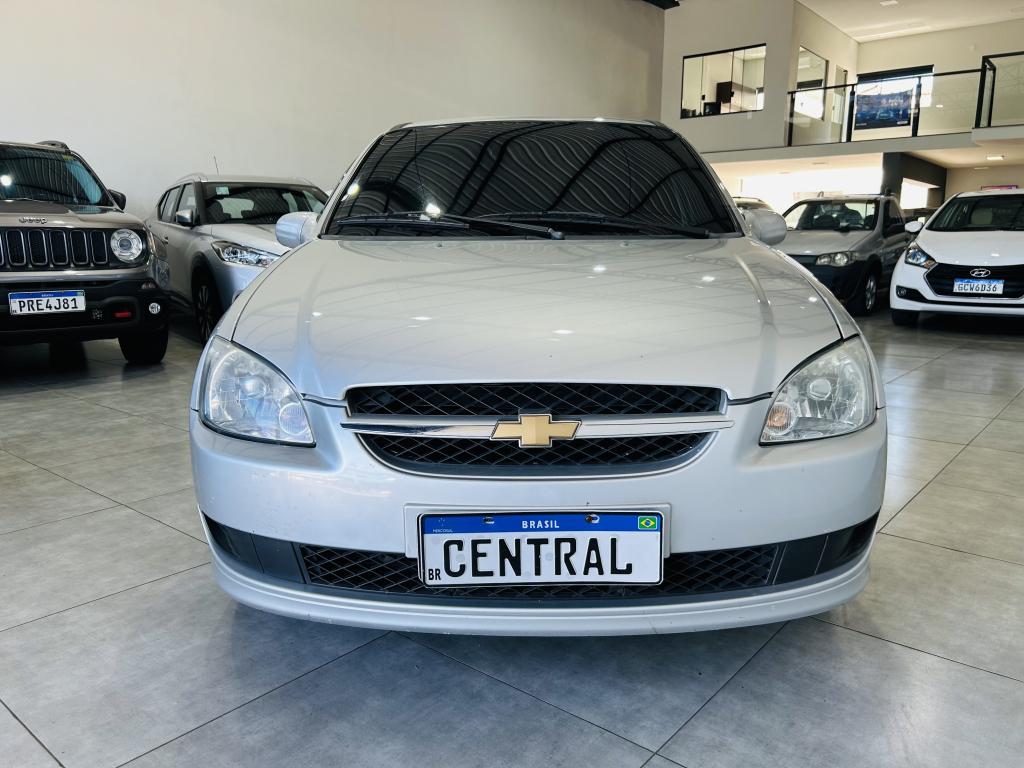 CHEVROLET Classic Sedan - Foto