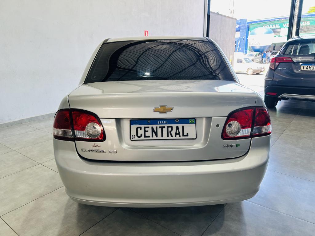 CHEVROLET Classic Sedan - Foto