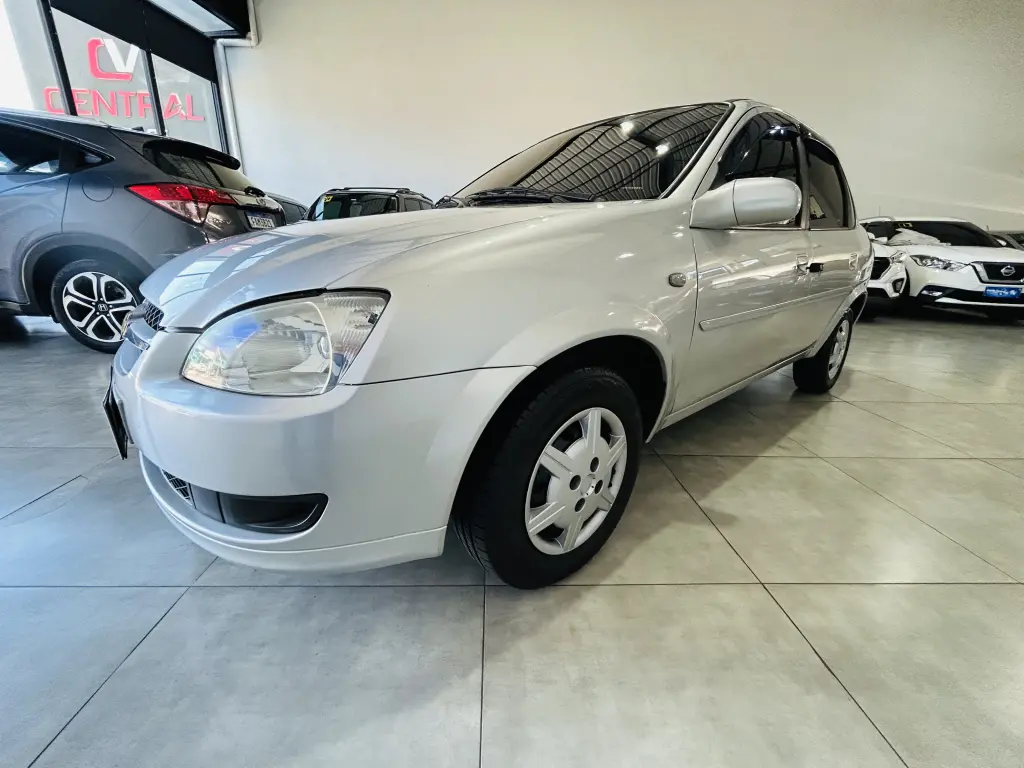 CHEVROLET Classic Sedan - Foto