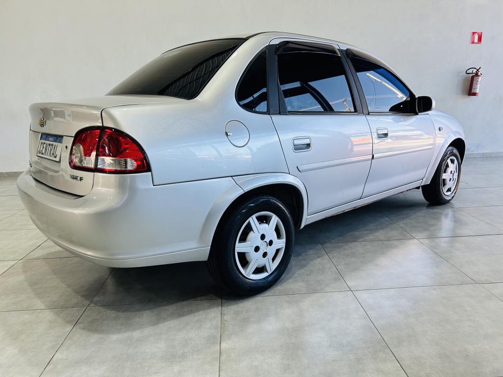 CHEVROLET Classic Sedan - Foto