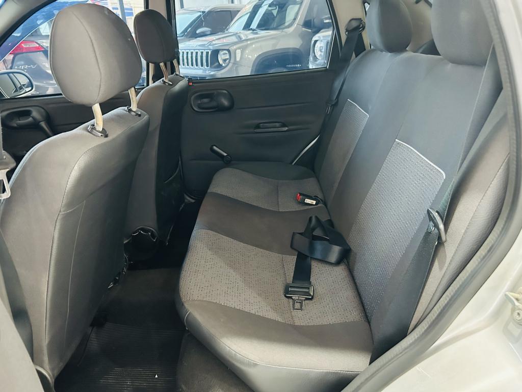 CHEVROLET Classic Sedan - Foto