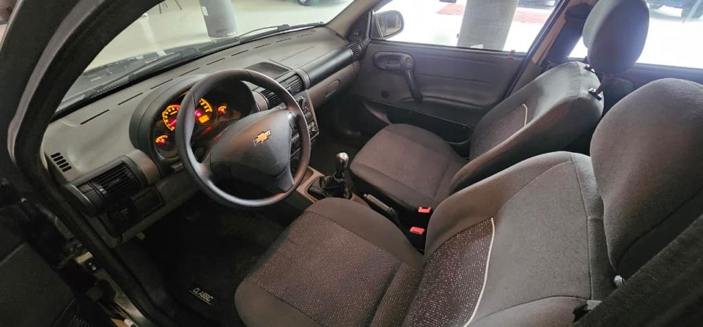 CHEVROLET Classic Sedan - Foto