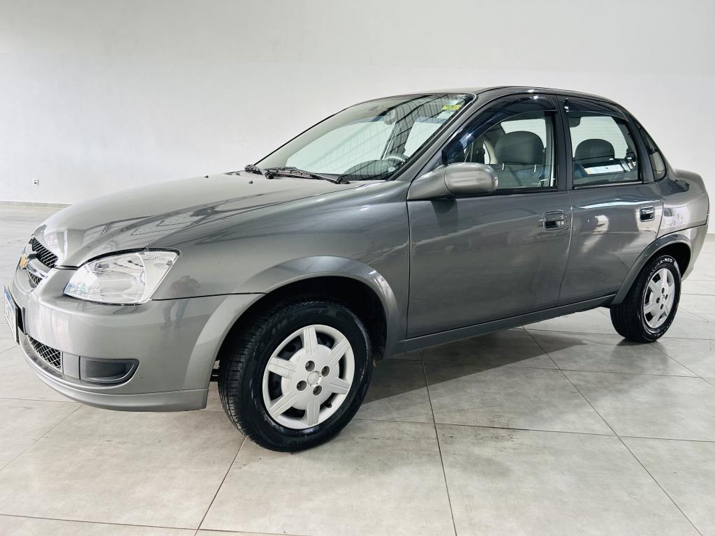 CHEVROLET Classic Sedan - Foto