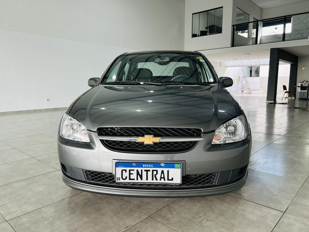 CHEVROLET Classic Sedan - Foto