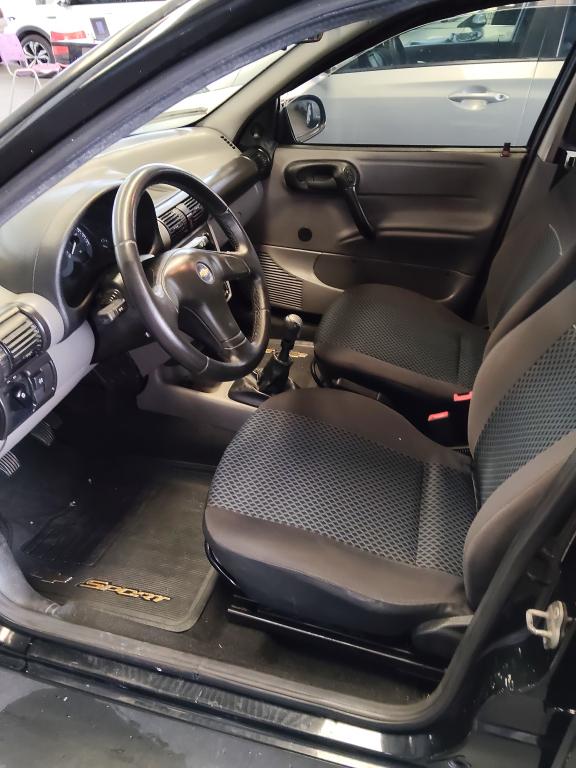 CHEVROLET Classic Sedan - Foto