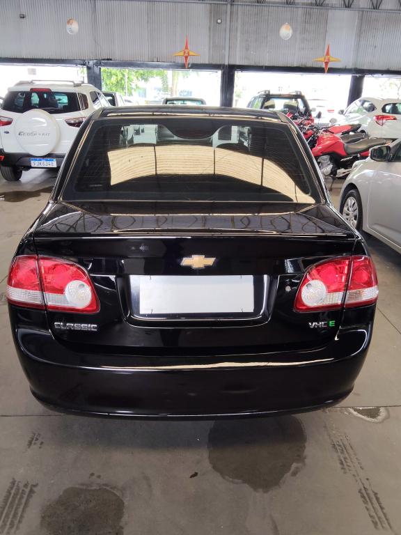 CHEVROLET Classic Sedan - Foto