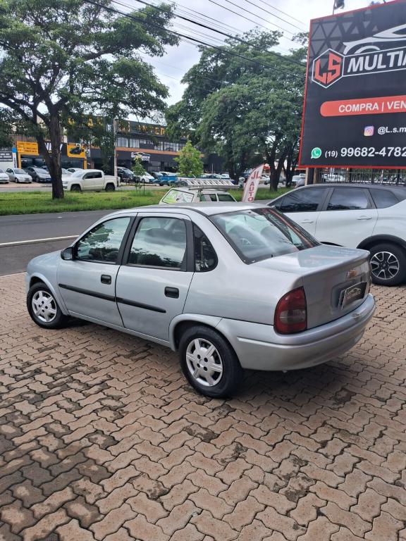 CHEVROLET Classic Sedan - Foto